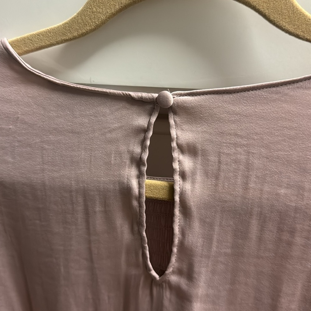 Women's Top - Picture 4 of 5